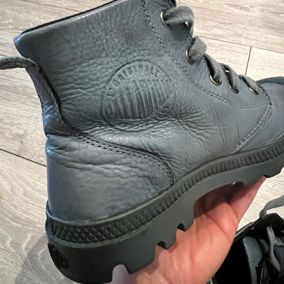 Palladium womens leather boots (USED) - Picture 10 of 16